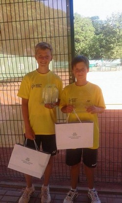 Matas Vasiliauskas ir Matas Bružas laimėjo dvejetų turnyrą!